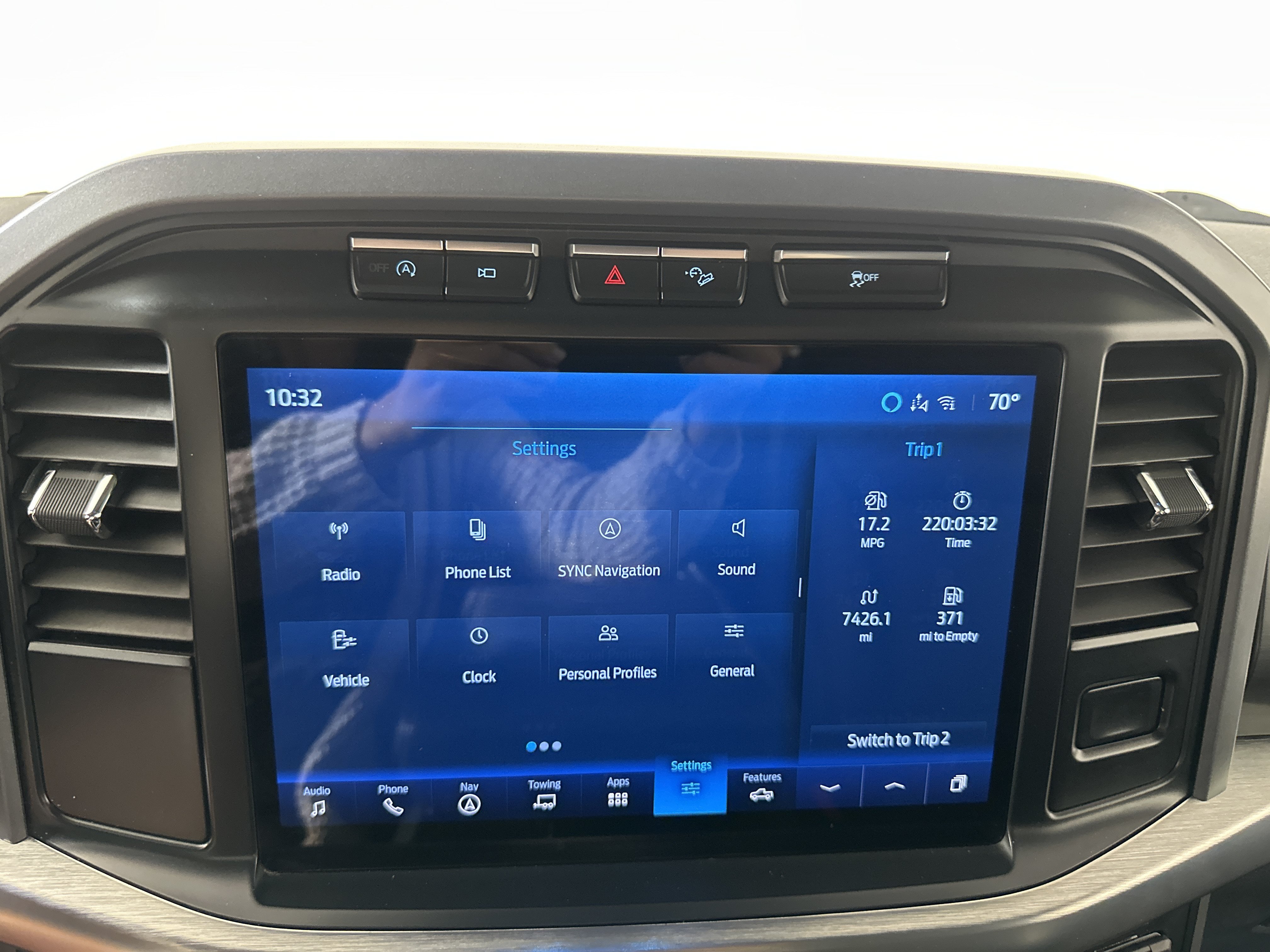 Used 2021  Ford  image 17