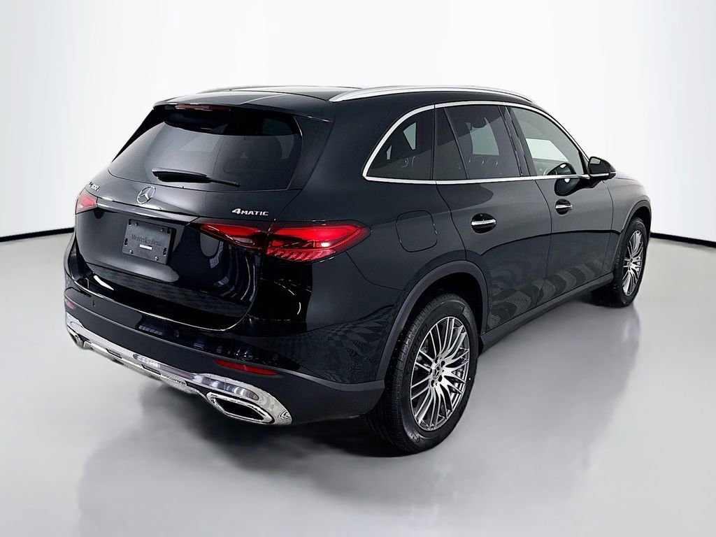 New 2026 Black Mercedes-Benz GLC 300 image 40