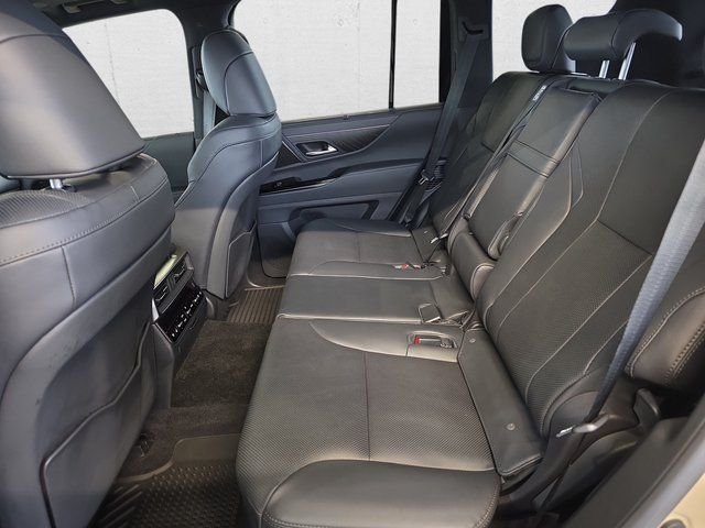 2026 Lexus LX 700h Overtrail - Photo 16