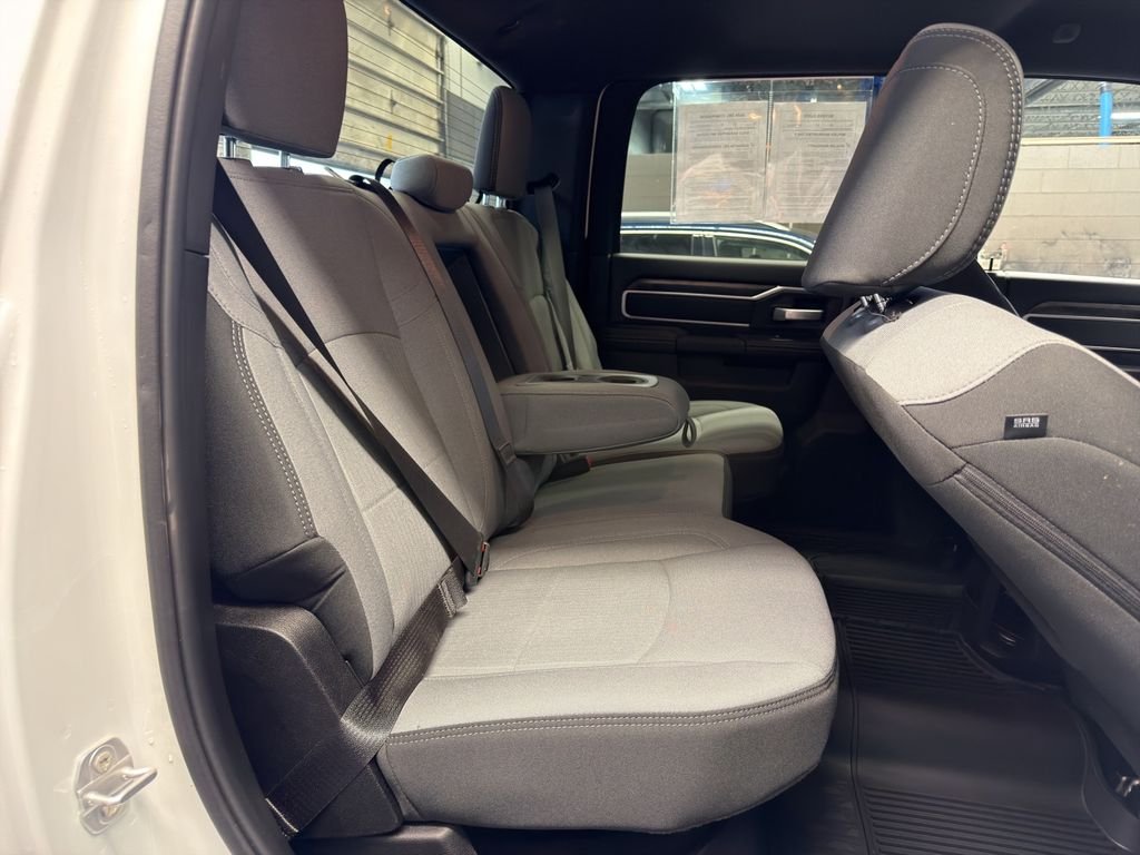 Used 2024 White Ram Big Horn image 31