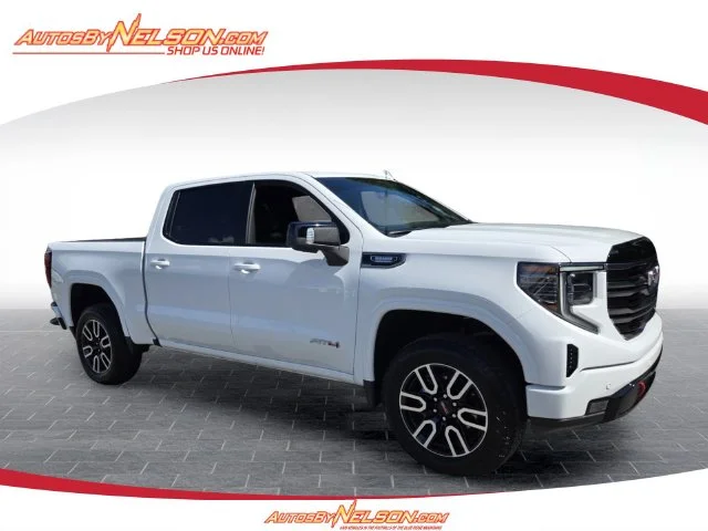Used 2026 White GMC AT4 image 1