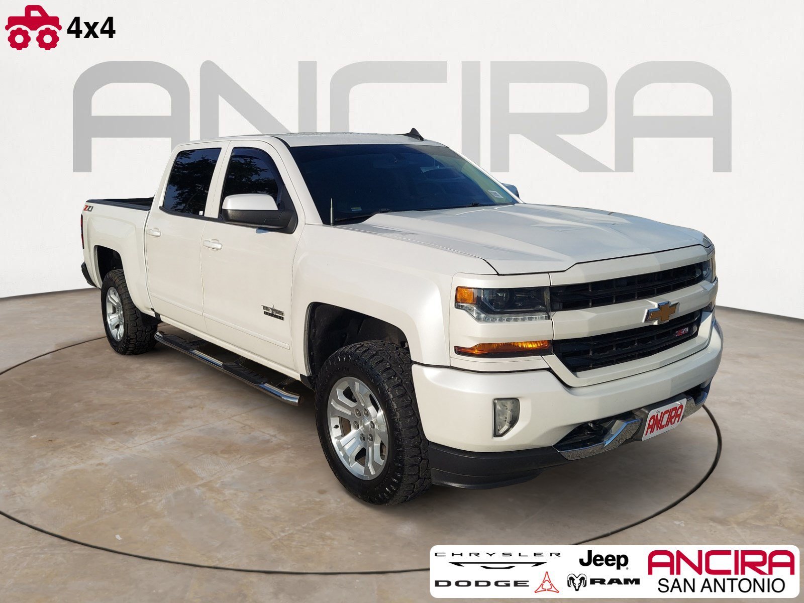 Used 2018 Iridescent Pearl Tricoat Chevrolet LT image 1