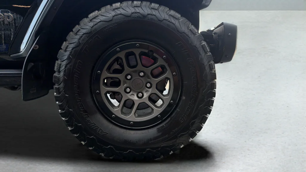 Used 2023 Black Jeep Rubicon 392 image 27