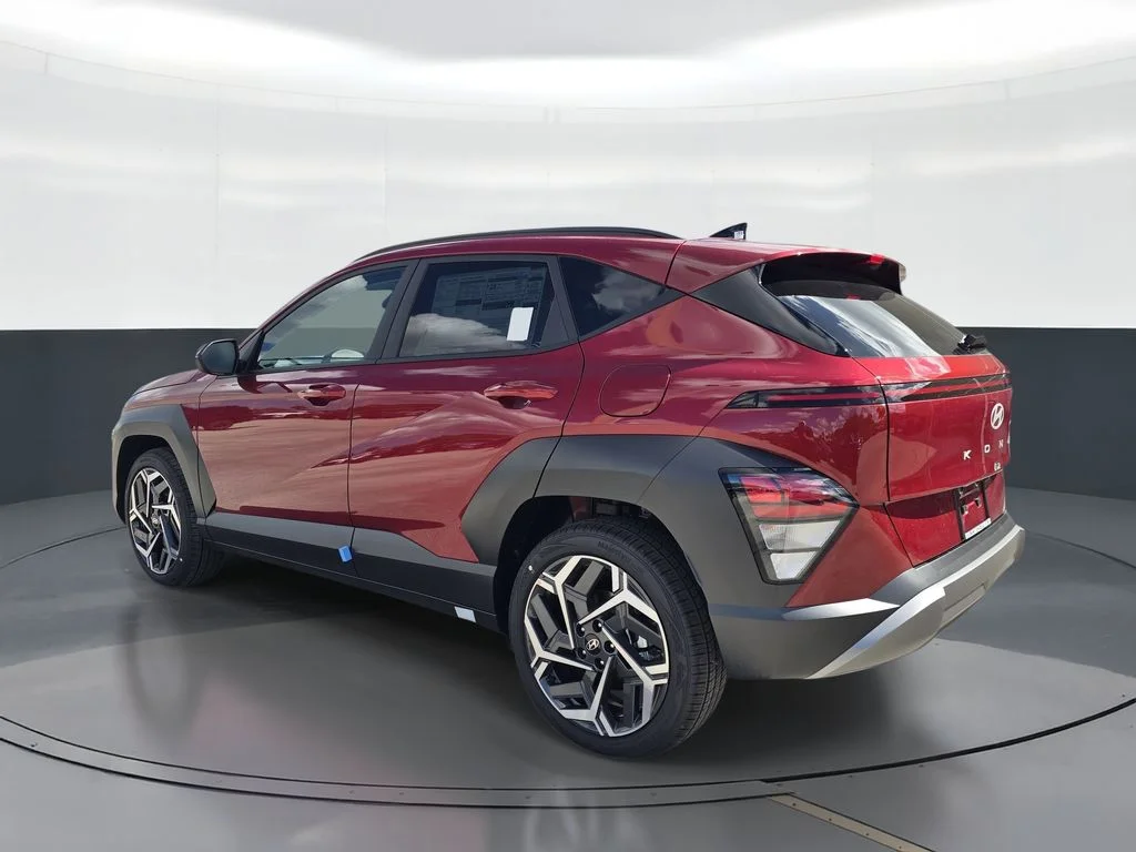 New 2026 Red Hyundai SEL Premium image 4