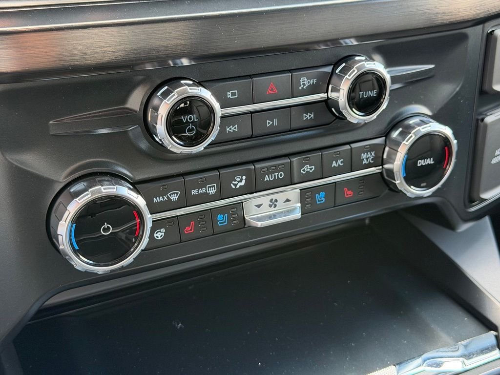 New 2026 Avalanche Ford F-250® Lariat® image 16