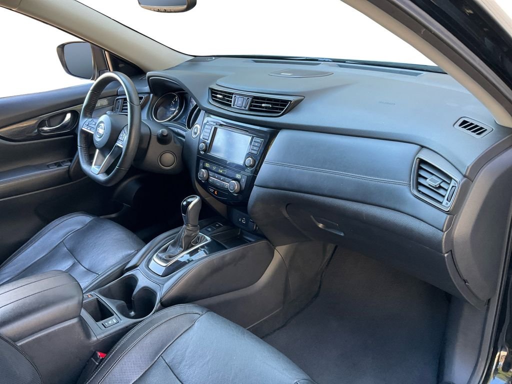 Used 2020 Black Nissan SL image 28