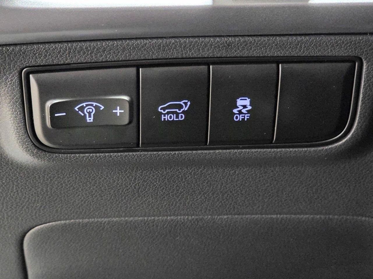 New 2026 Serenity White Pearl Hyundai SEL Plus FWD image 33