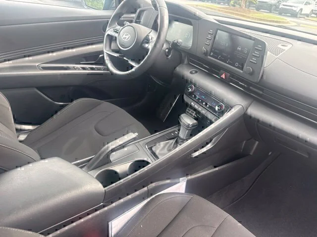 Used 2025 Gray Hyundai SEL Sport image 25