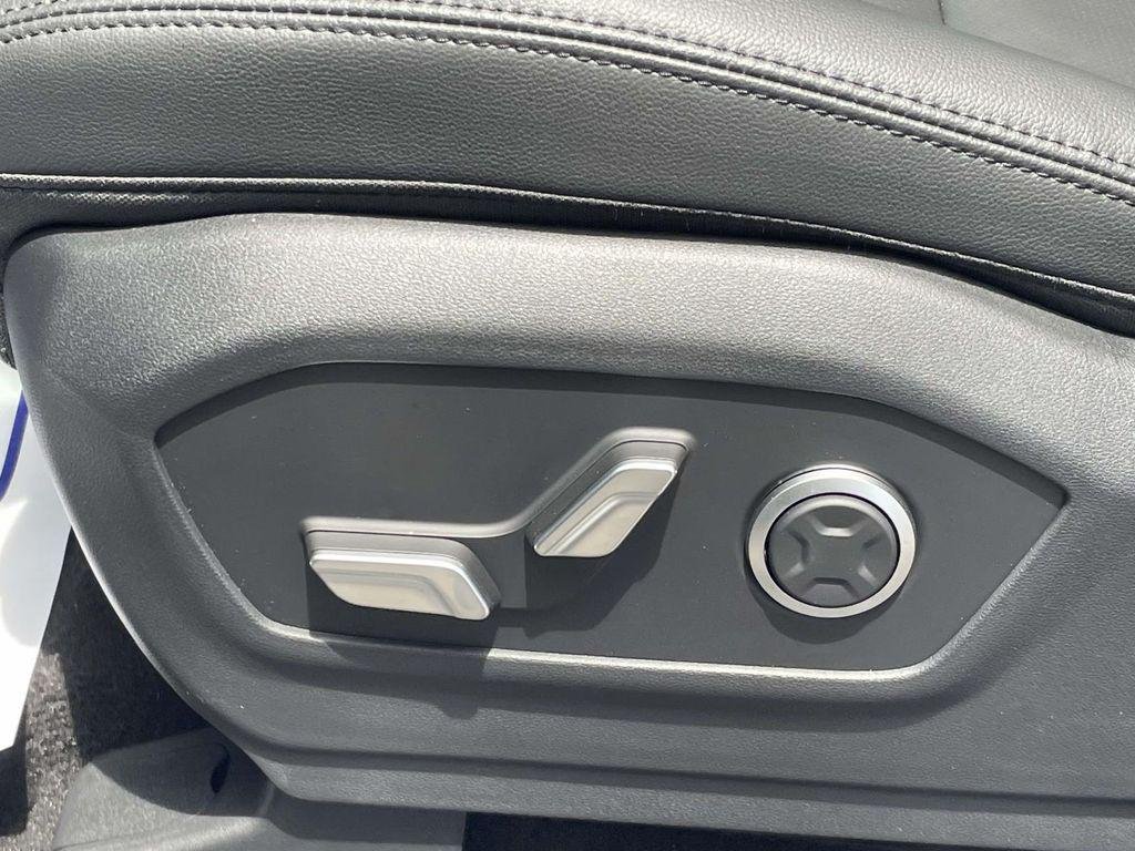 New 2026 White Hyundai Limited FWD image 18