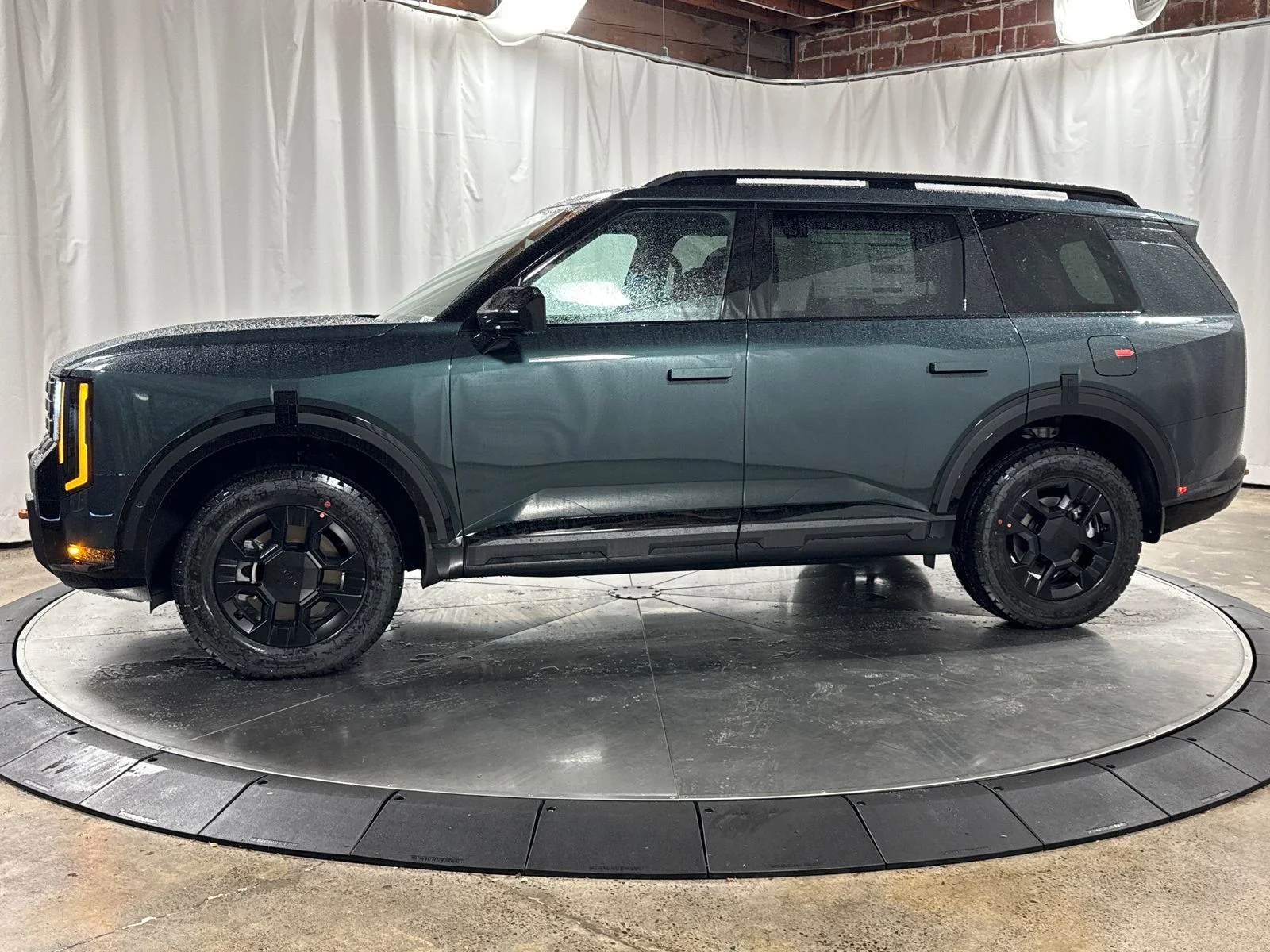 New 2027 Black Jade Green Kia X-Pro SX image 6