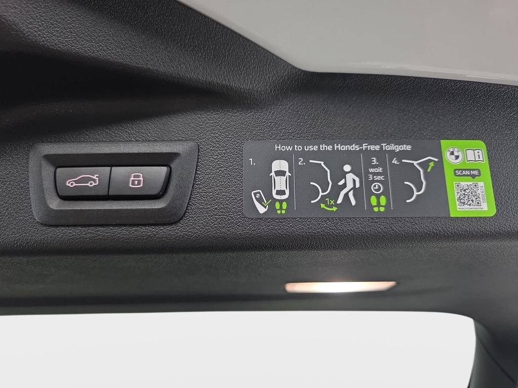New 2026 Alpine White BMW xDrive40i image 13