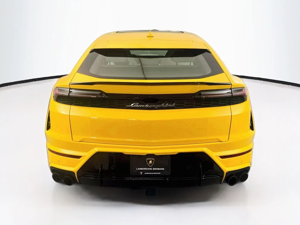 Used 2026 Giallo Auge Metallic Lamborghini SE image 6