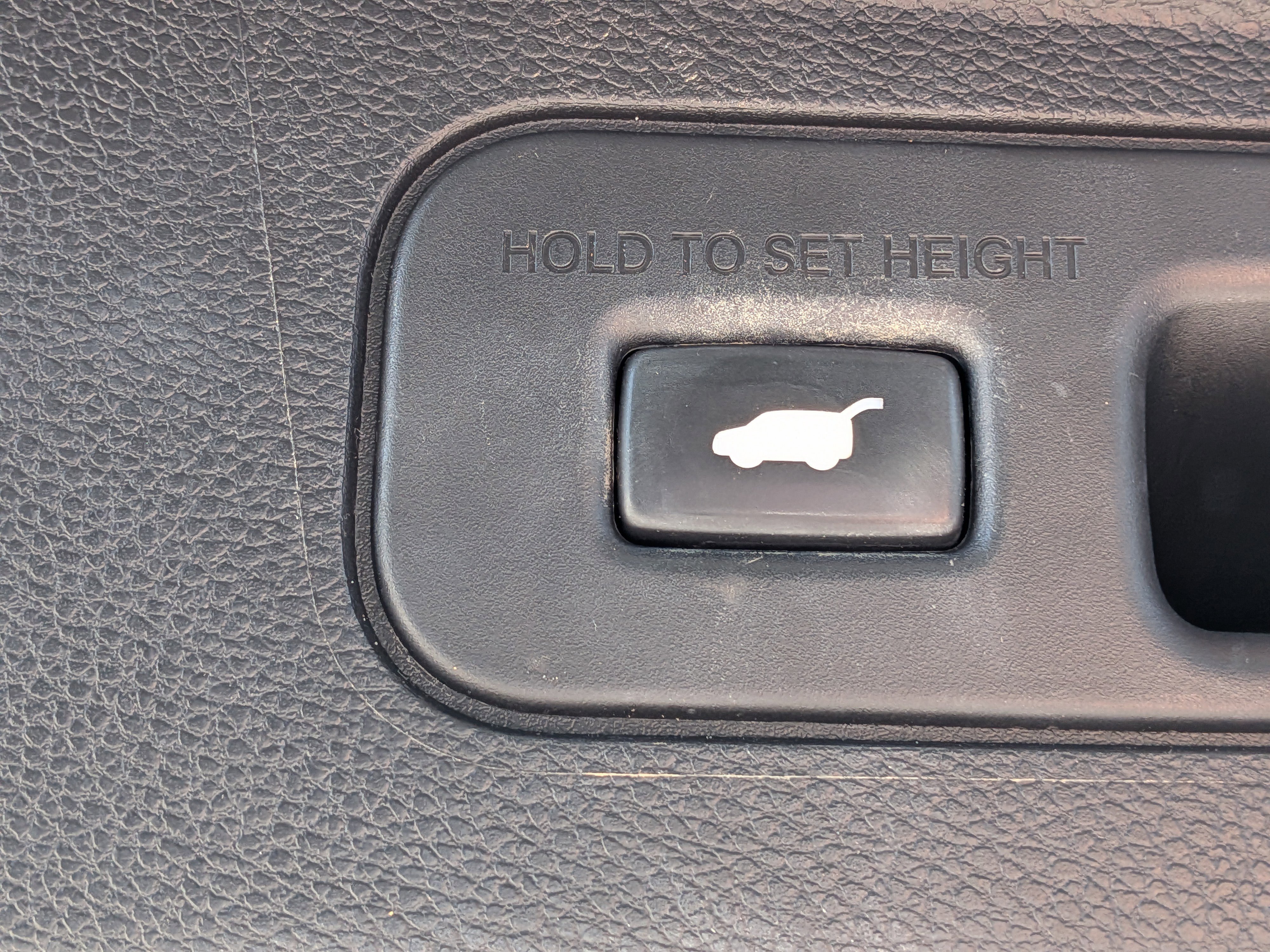 Used 2019 Lunar Silver Metallic Honda Touring image 14