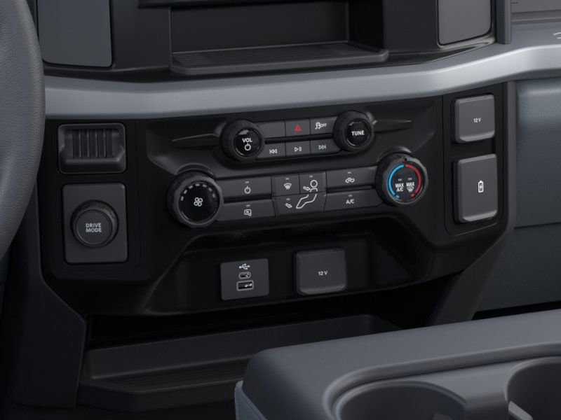 2025 Ford F-550 Super Duty Chassis Cab XL - Photo 15