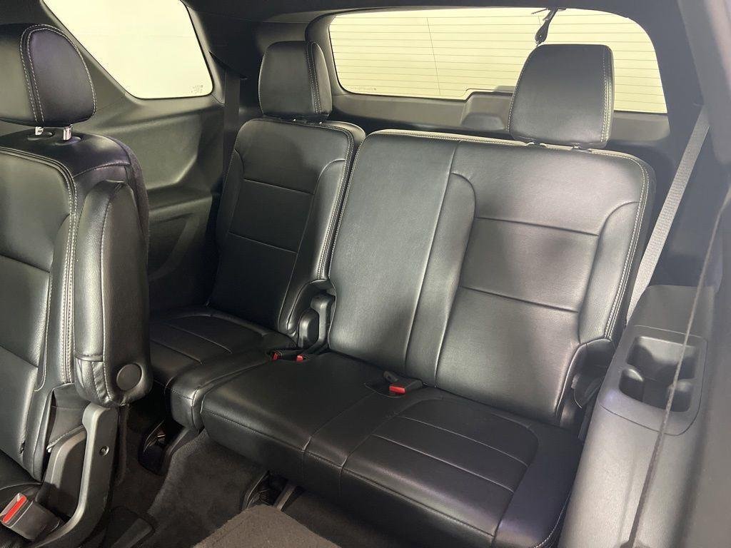 Used 2023 Silver Sage Chevrolet LT image 21