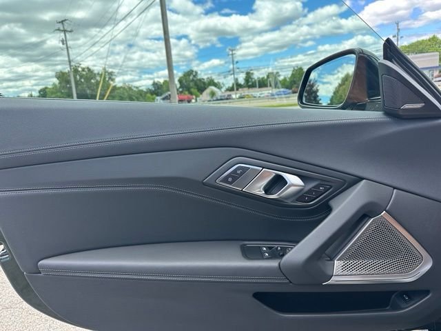 Used 2025 Green BMW sDrive M40i image 13