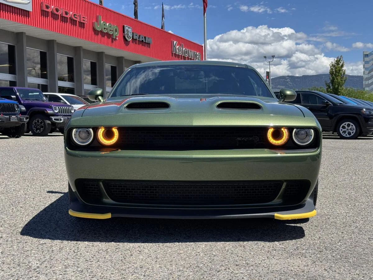 Used 2023 Green Dodge Srt Hellcat image 3