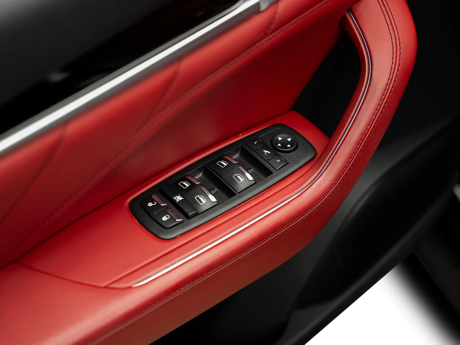 Used 2022 Gray Maserati Modena image 68