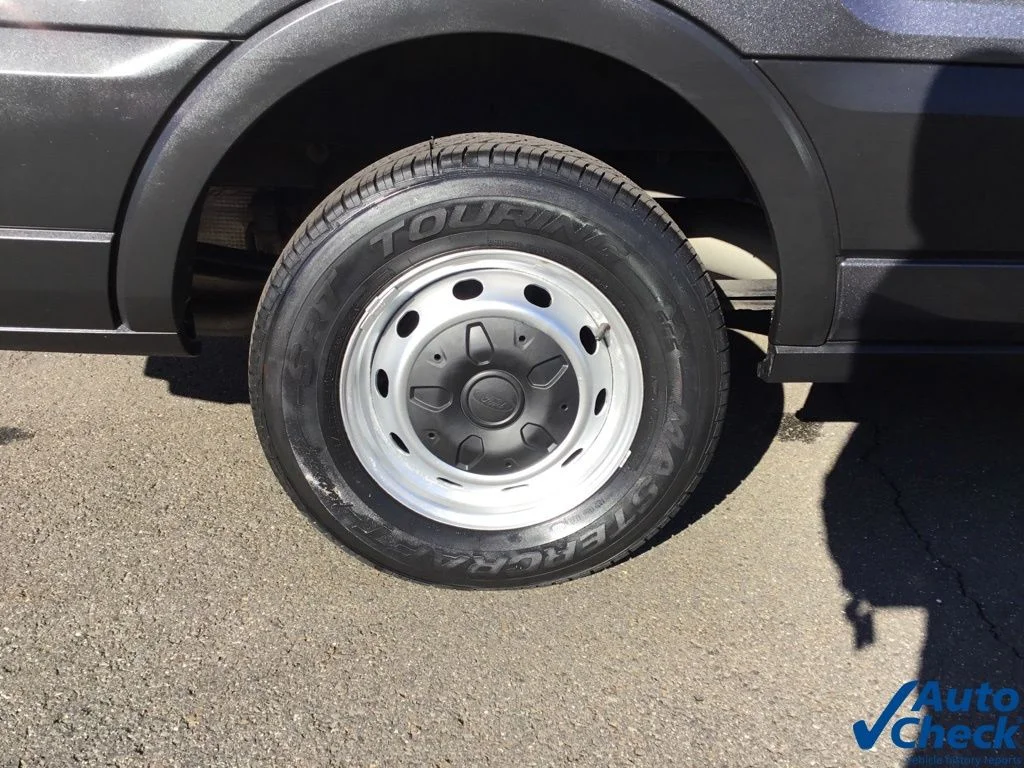 Used 2019 Gray Ford XL image 18