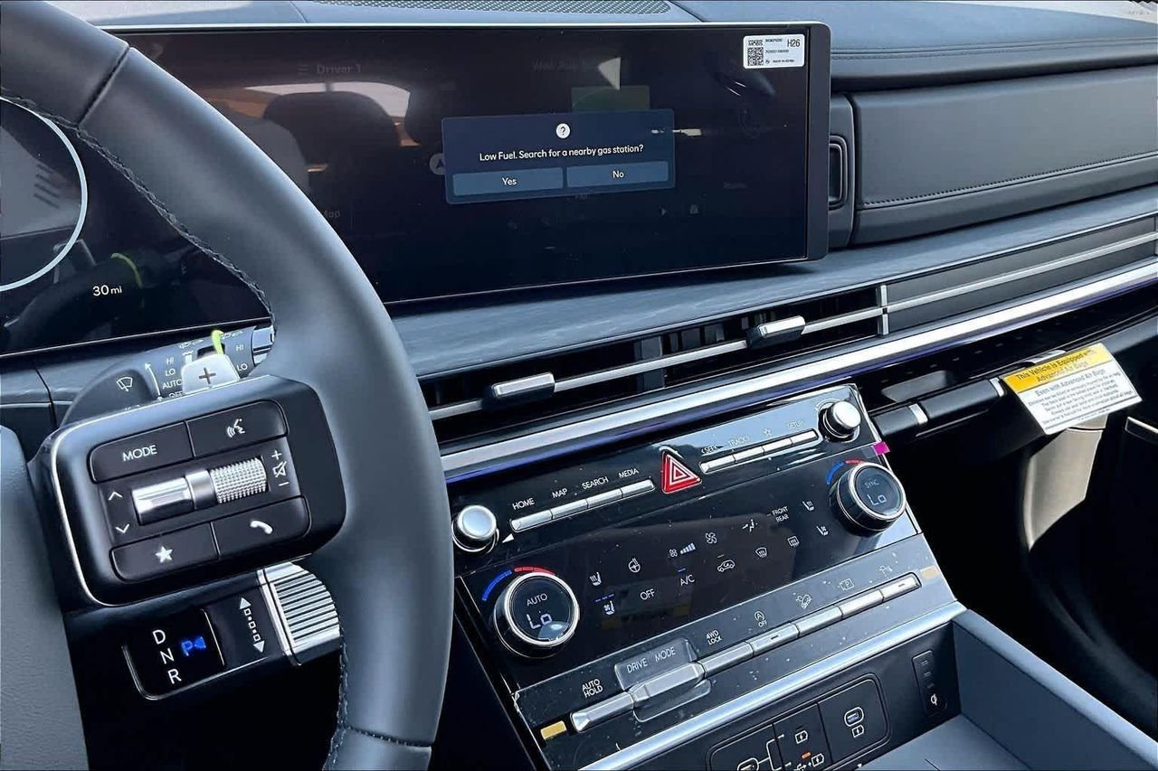 New 2026 Phantom Black Hyundai Limited 6P image 6