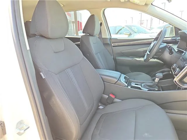 Used 2023 Serenity White Hyundai SEL Front-Wheel Drive image 9