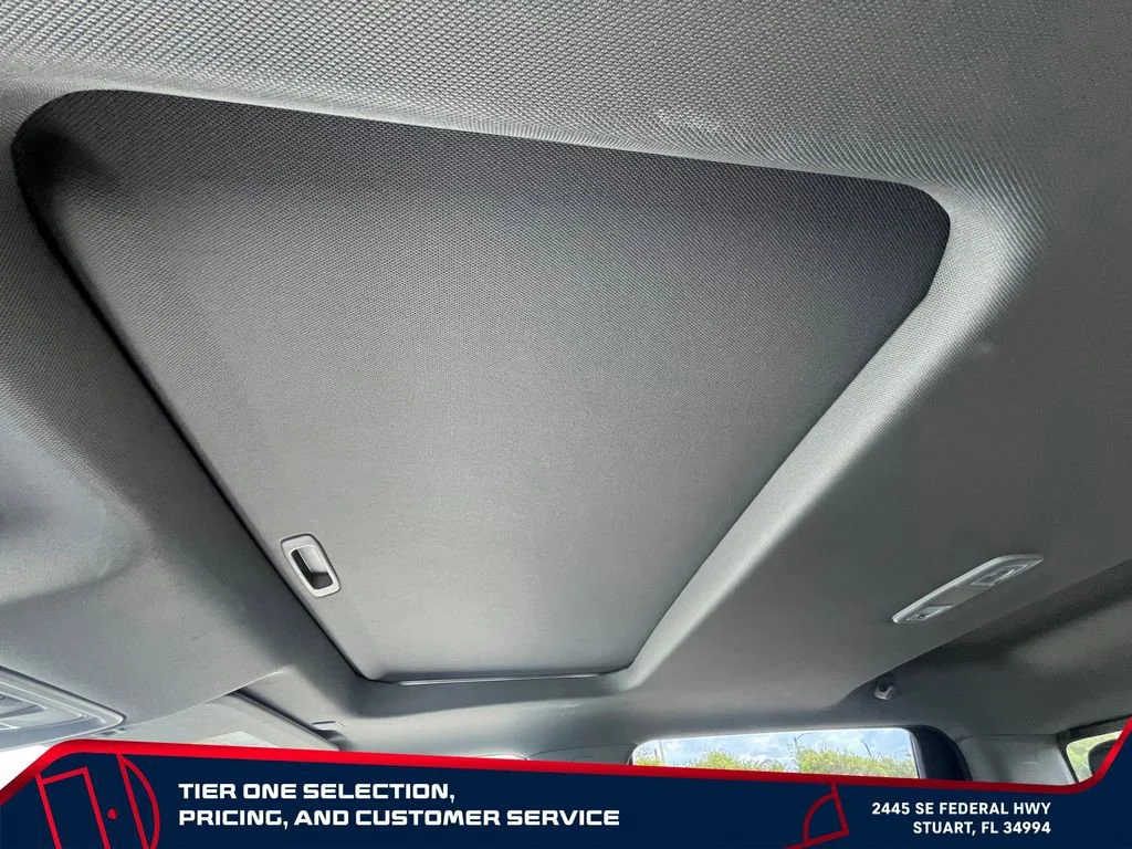 Used 2025 Summit White GMC Denali image 35