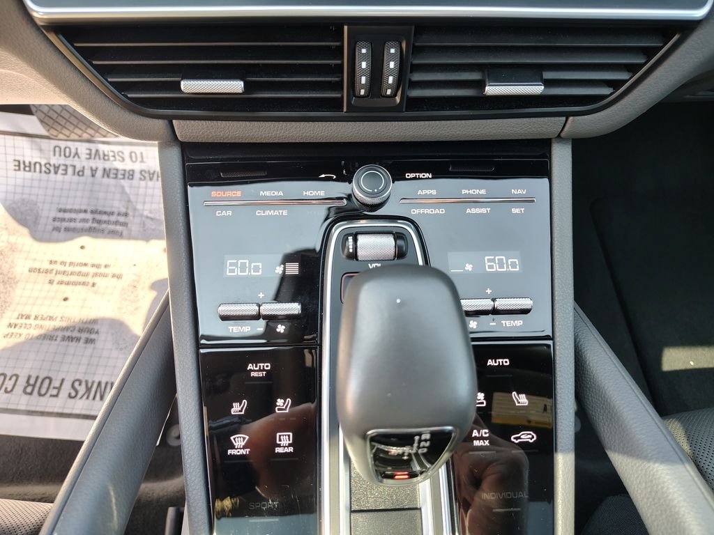 2023 Porsche Cayenne Coupe Base - Photo 24