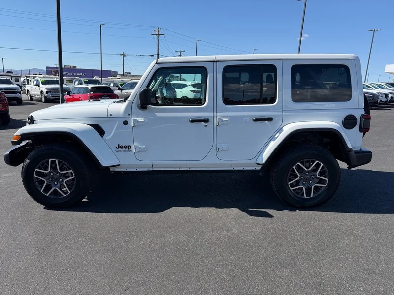 2025 Jeep Wrangler 4-Door Sahara - Photo 6