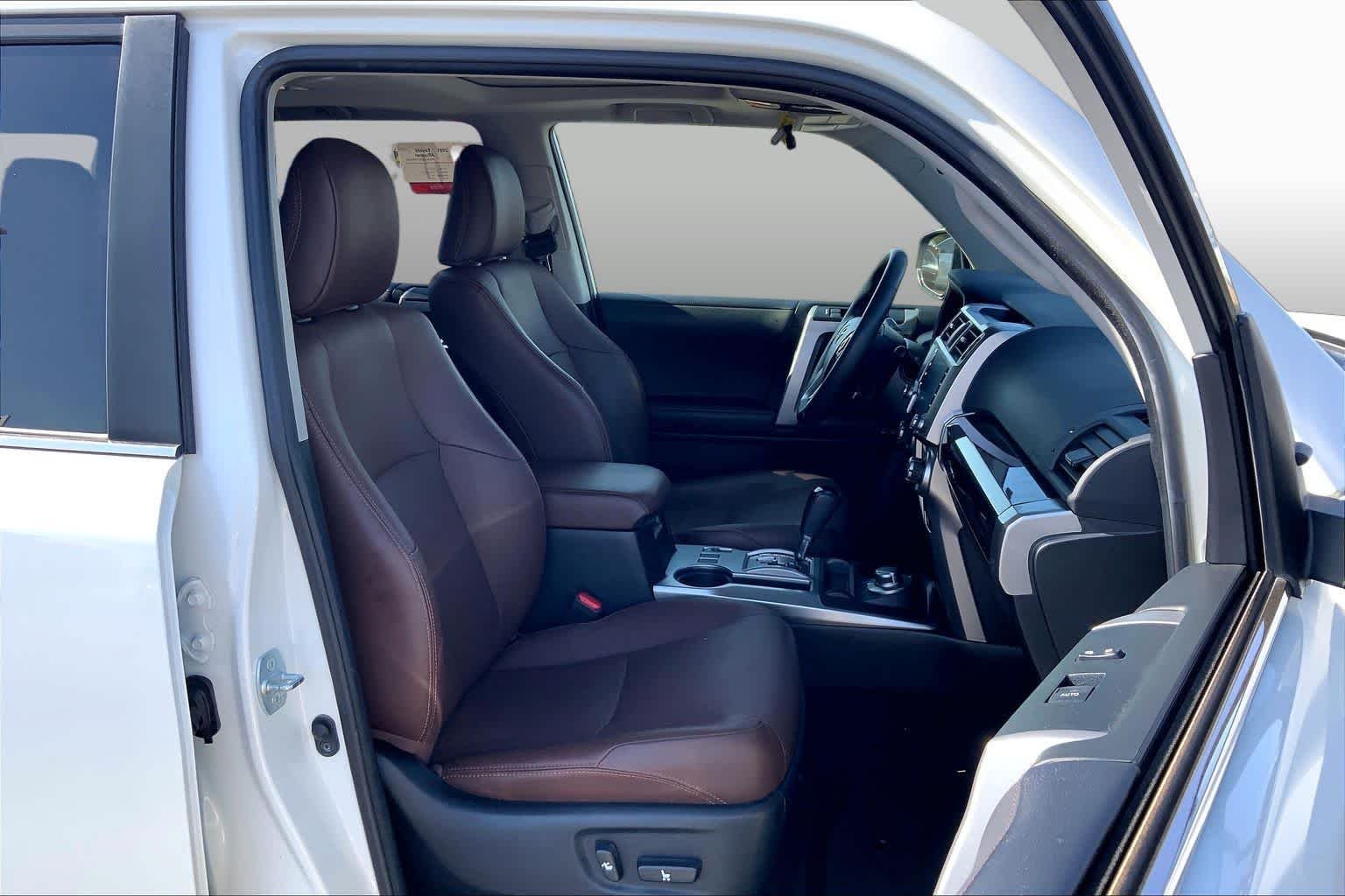 Used 2021 Blizzard Pearl Toyota Limited image 9