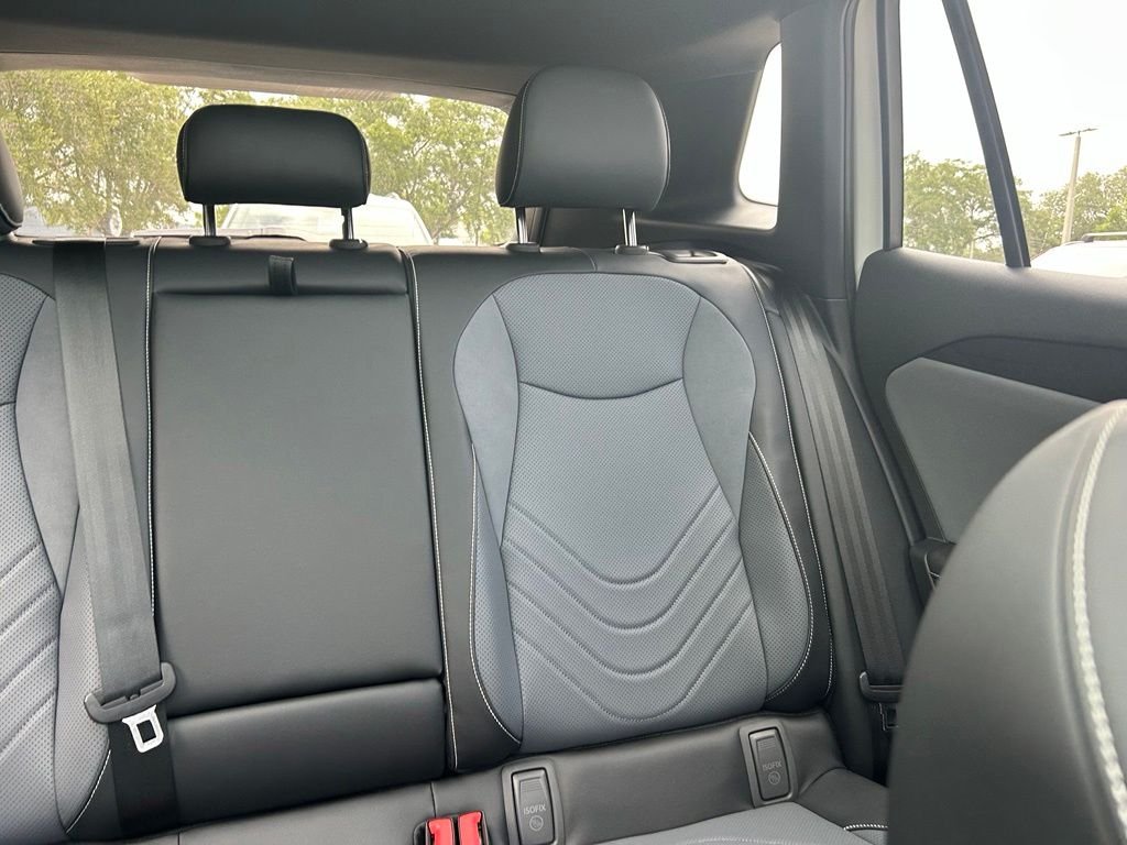 New 2026 White/off-white Volkswagen 2.0T SE R-Line Black image 13
