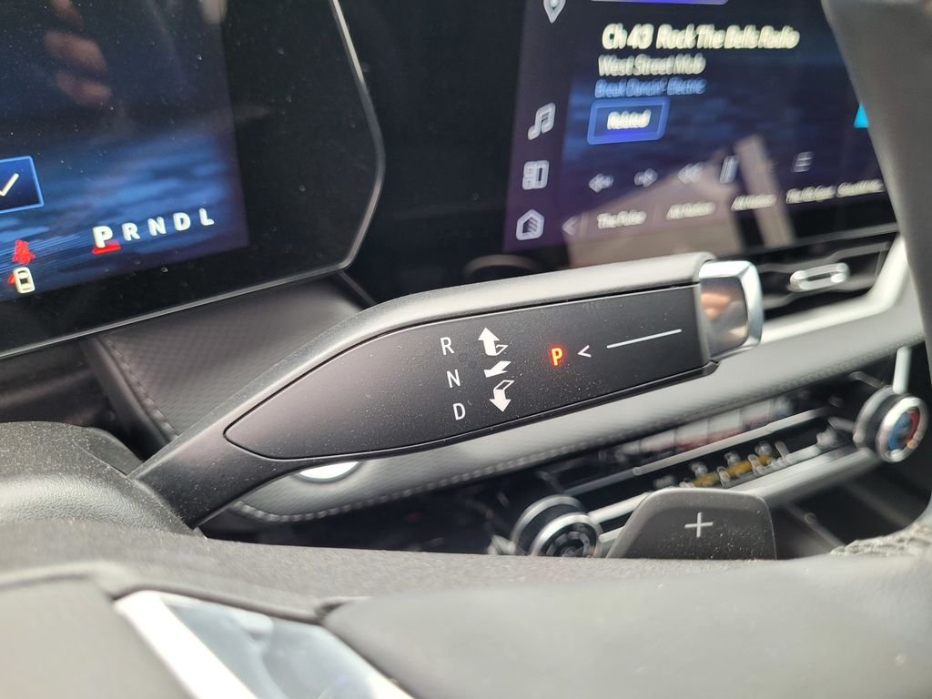 2025 Chevrolet Equinox LT - Photo 23