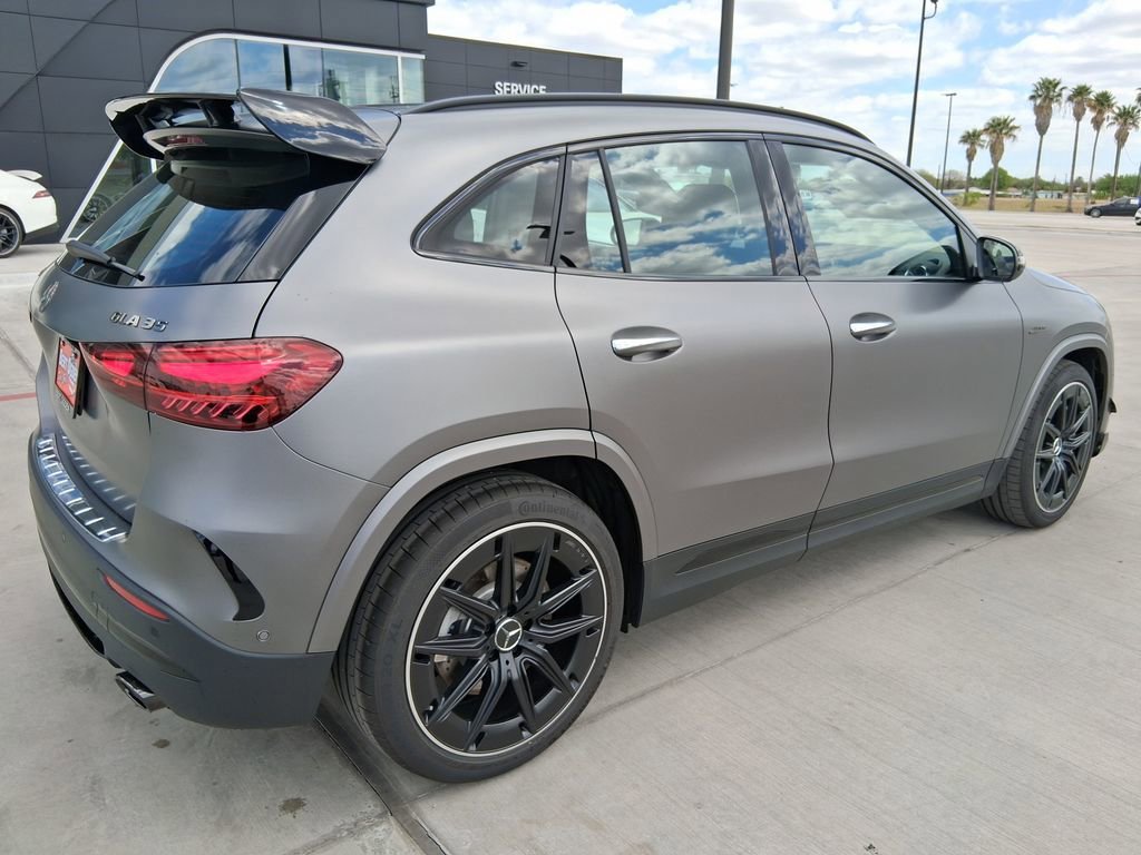New 2026 MANUFAKTUR Mountain Grey Magno Mercedes-Benz AMG® GLA 35 4MATIC® SUV image 40