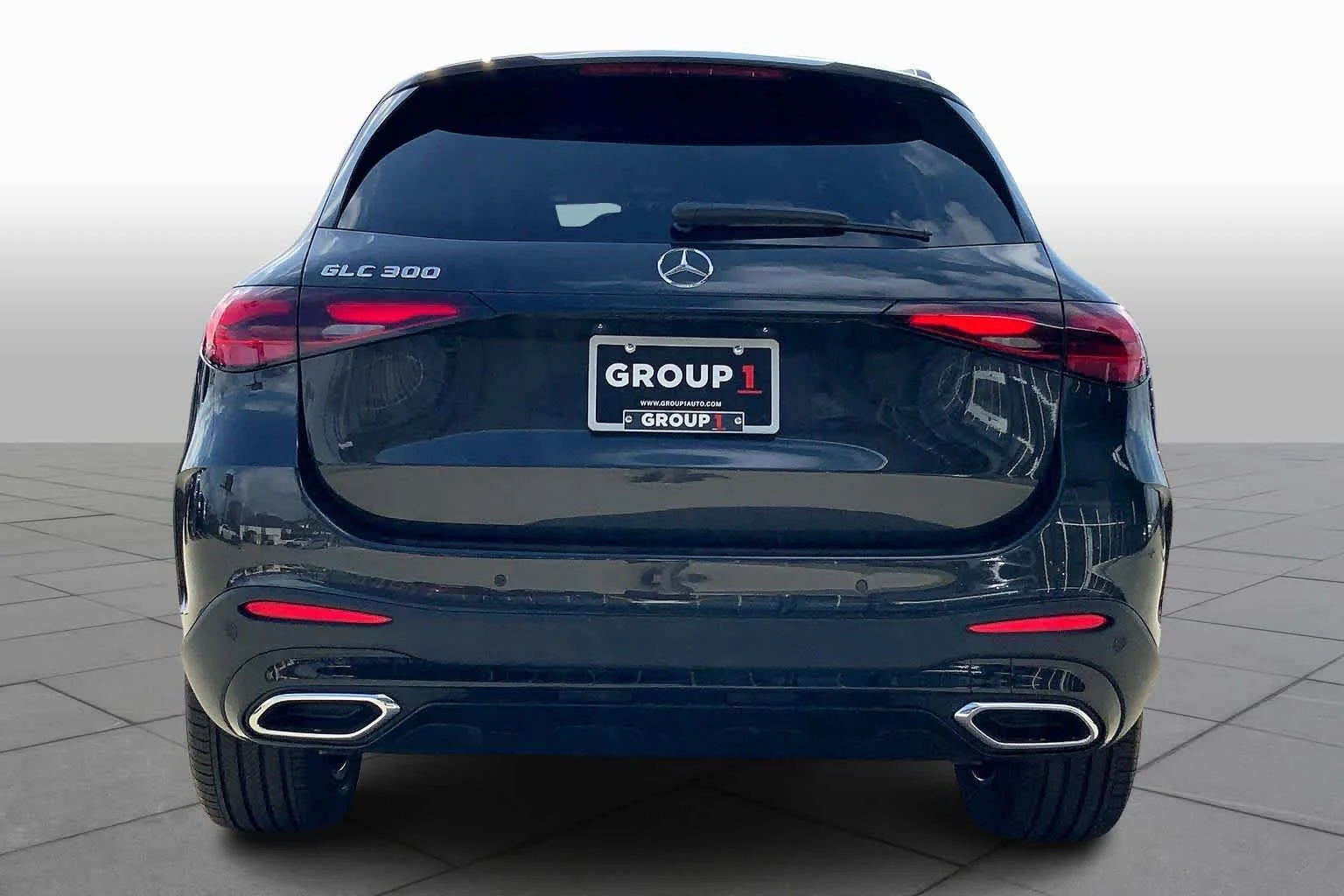 New 2026 Graphite Grey Metallic Mercedes-Benz GLC 300 image 4