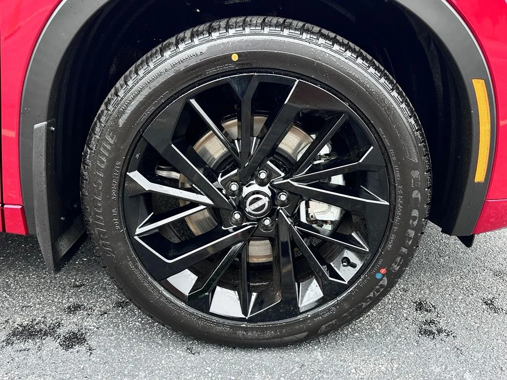 New 2026 Royal Red Nissan Platinum image 9