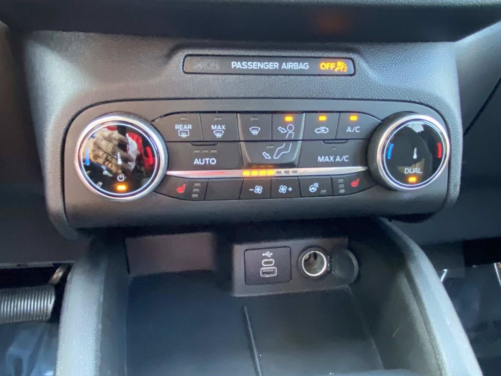 Certified Used 2024 Vapor Blue Metallic Ford Active image 27