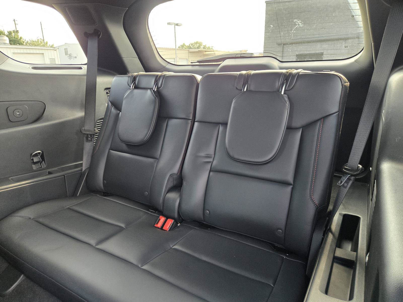2026 Ford Explorer ST - Photo 13