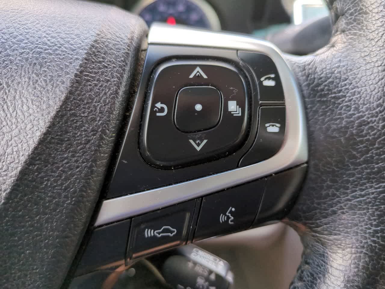 Used 2015 Predawn Gray Mica Toyota XLE image 25
