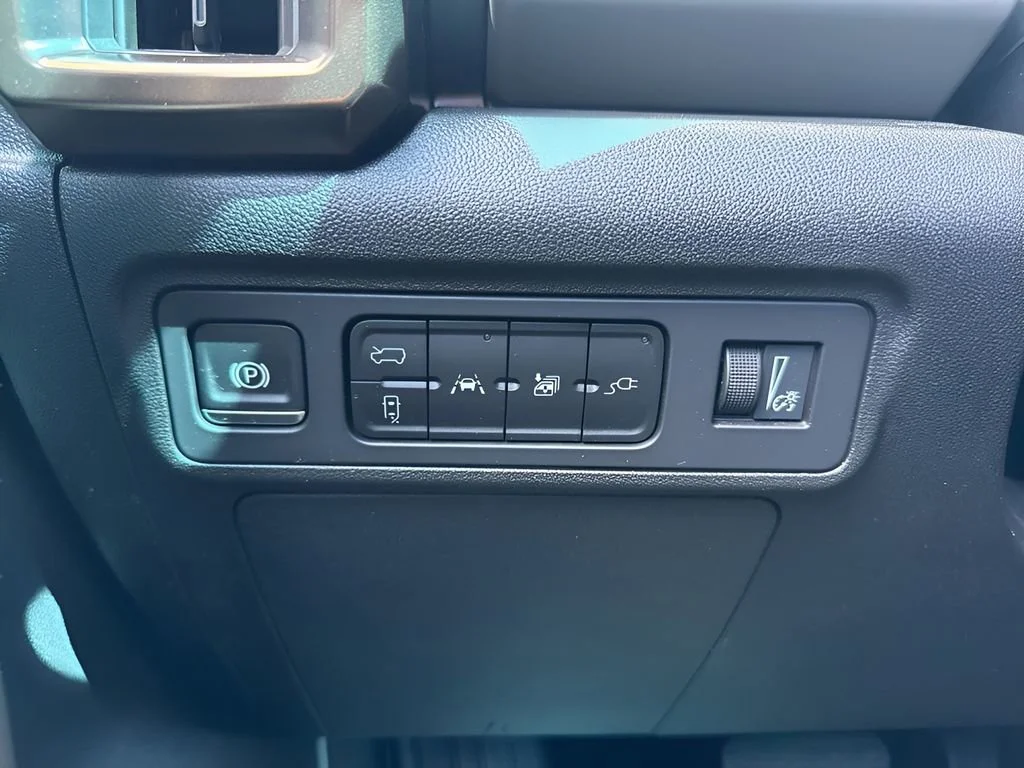 Used 2025 Void Black GMC 3X image 25