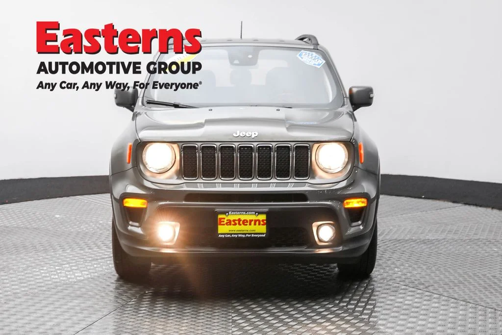Used 2021 Gray Jeep Limited image 2