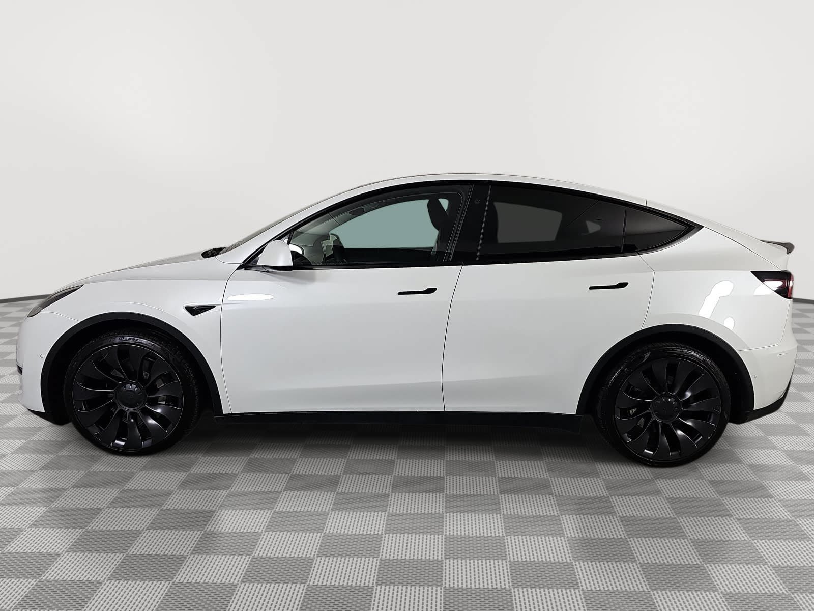 Used 2022 White Tesla Long Range image 5