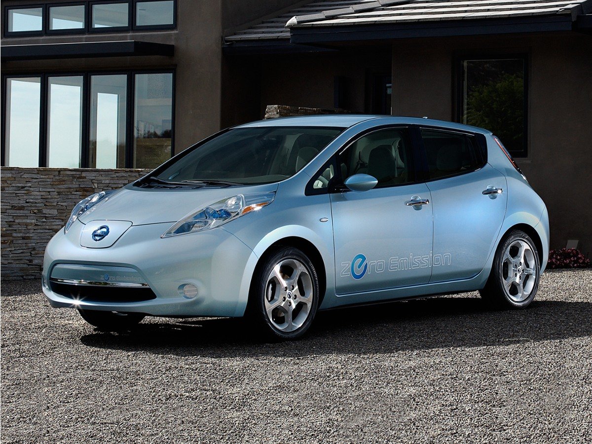 2016 Nissan Leaf SV's photo