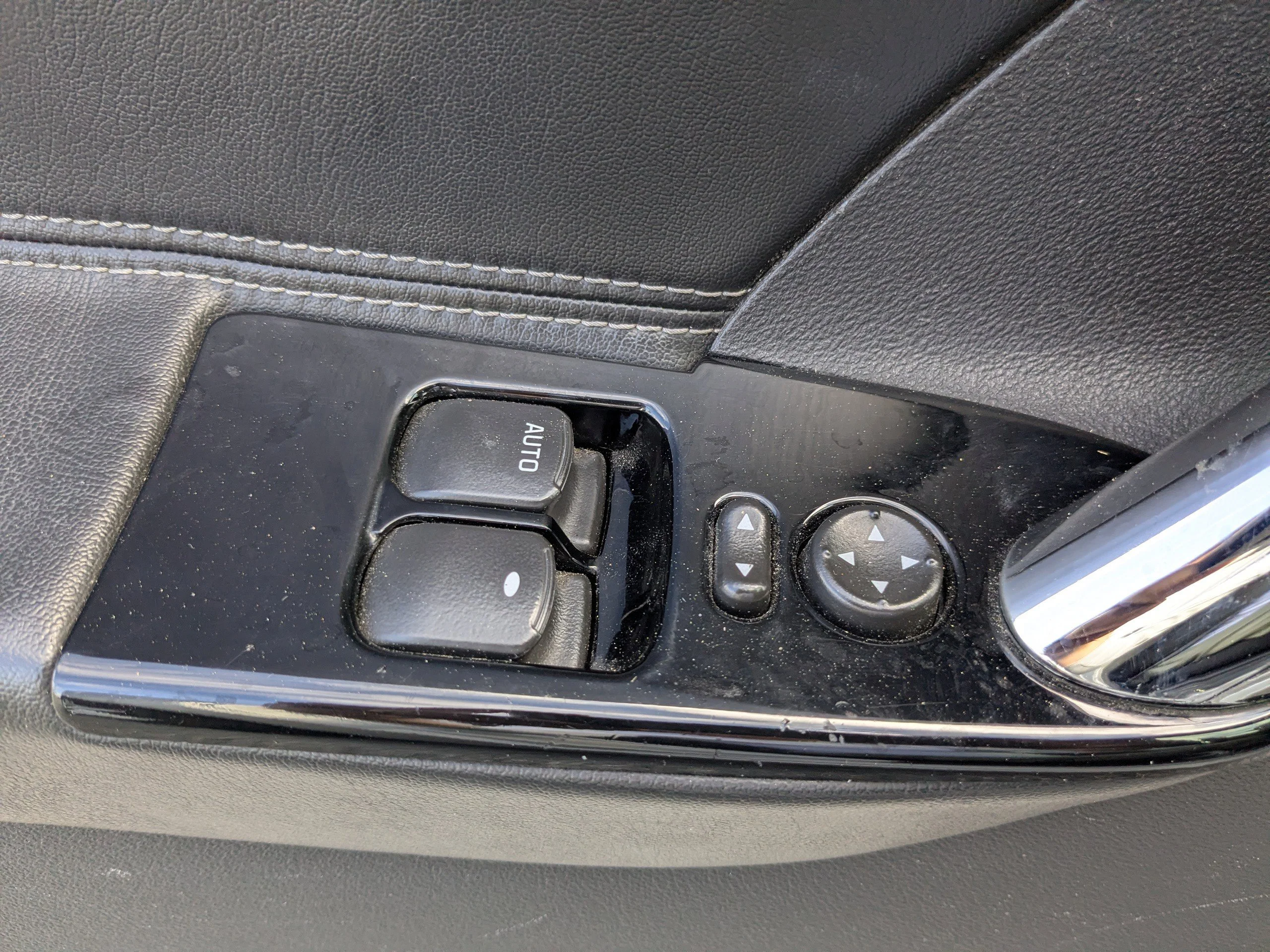 2008 Saturn Sky Roadster - Photo 18