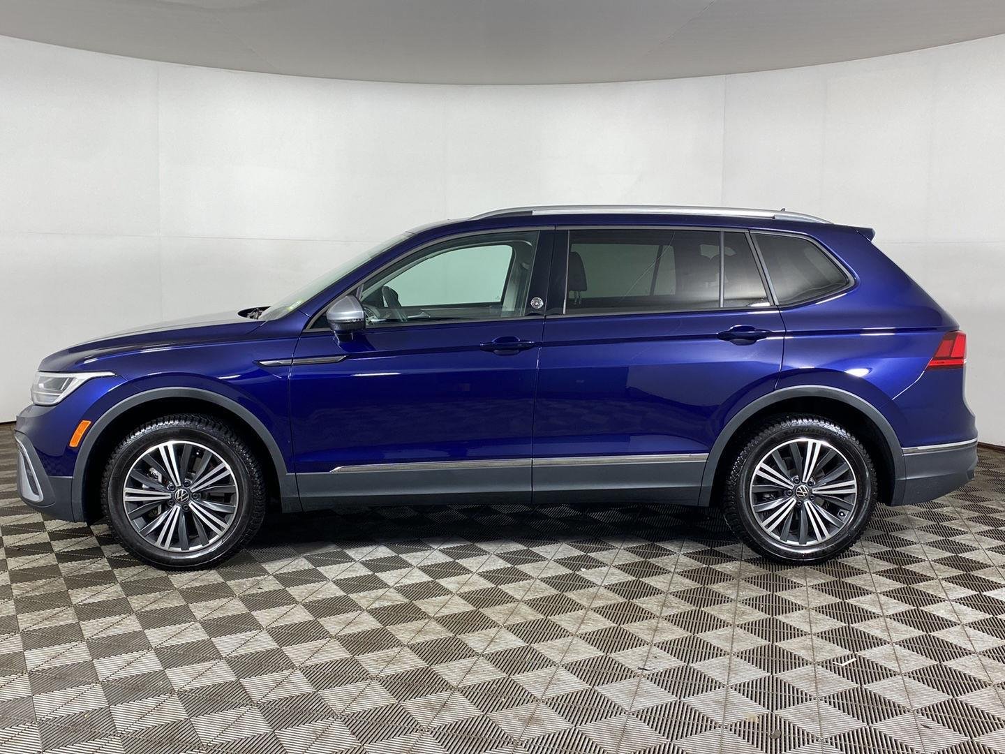 Used 2024 Atlantic Blue Metallic Volkswagen SE image 29
