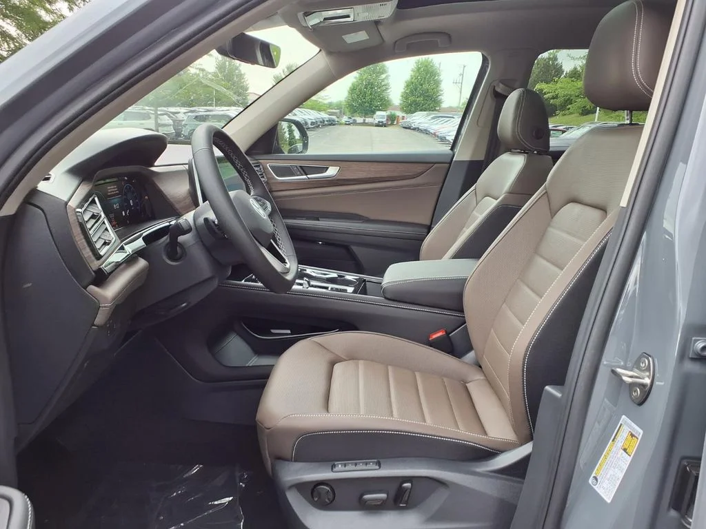 New 2026 Pure Gray Volkswagen SEL image 8