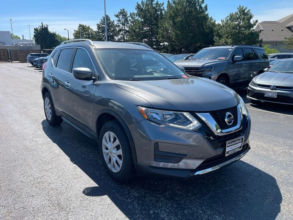 Used 2017 Gun Metallic Nissan S image 4