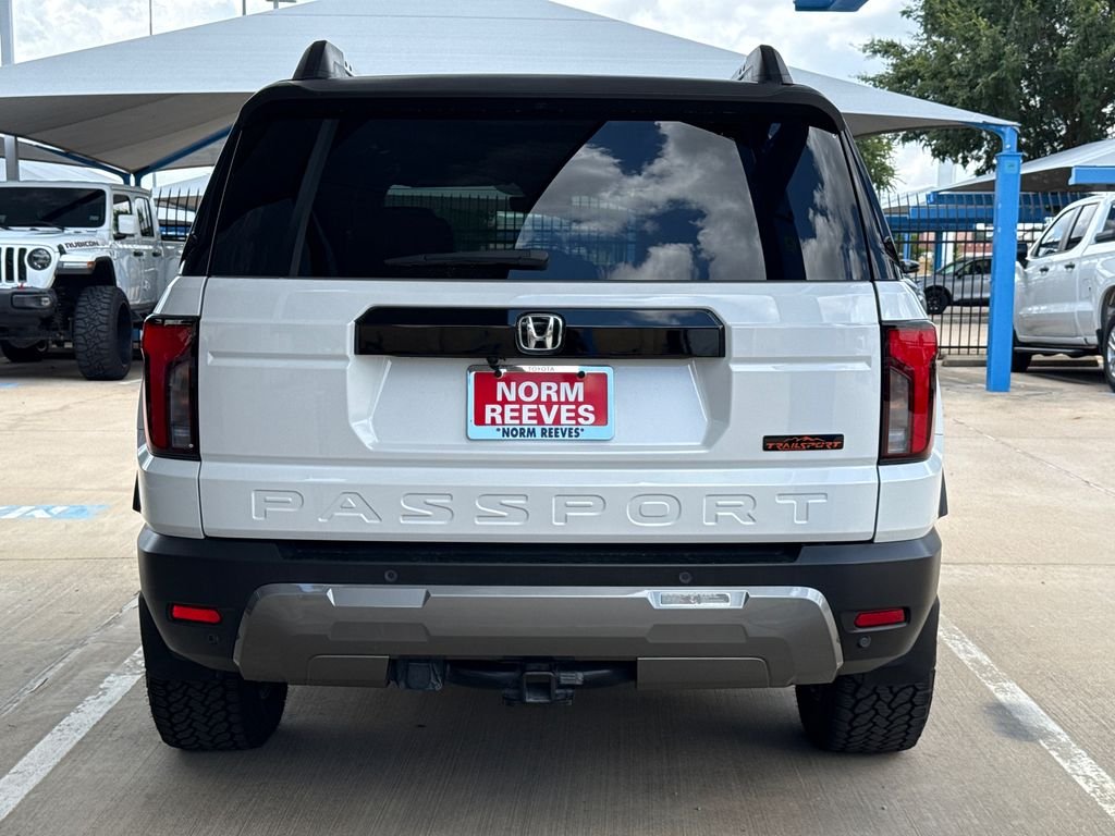 Certified Used 2026 Platinum White Pearl Honda  image 7