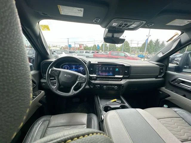 Used 2025 Gray Chevrolet ZR2 image 23