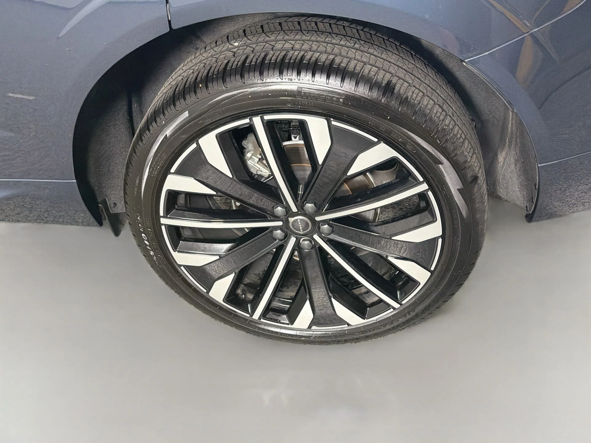 Certified Used 2026 Denim Blue Volvo Ultra image 33