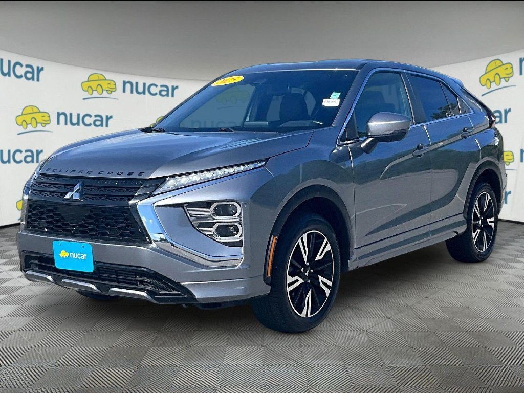 Used 2025  Mitsubishi Black Edition image 3