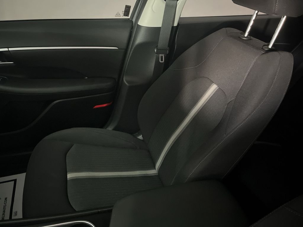 Used 2024 Blue Hyundai SEL image 28